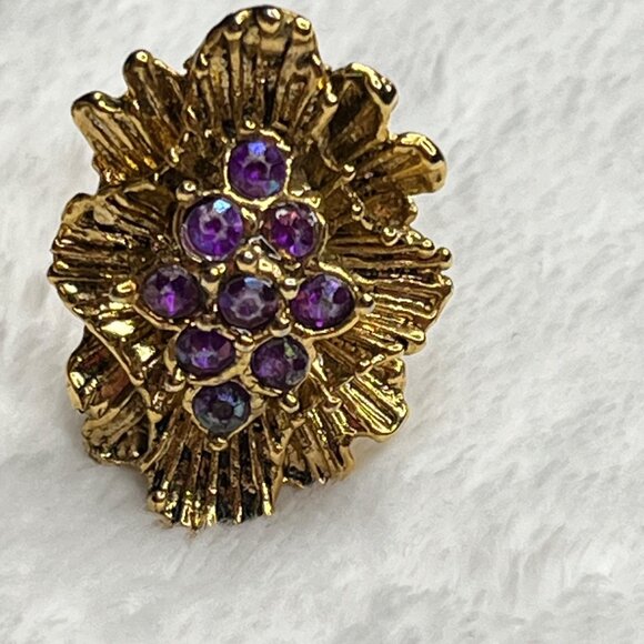 Vintage Gold Tone Clip-On Earrings With Purple Rhinestones - Picture 2 of 4
